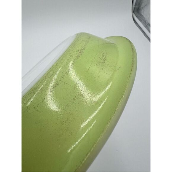 Vintage Lime Green Pyrex Pie Plate Baking Dish 9” - Picture 4 of 8